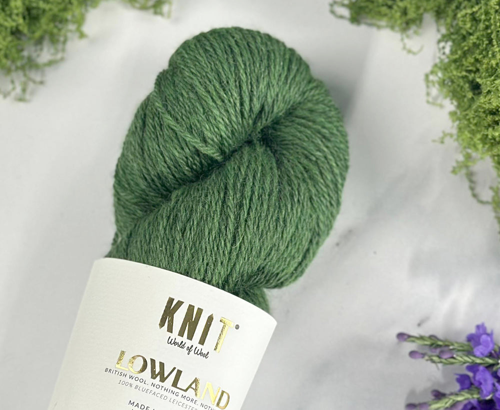 Clover Leaf Green Lowland DK Yarn