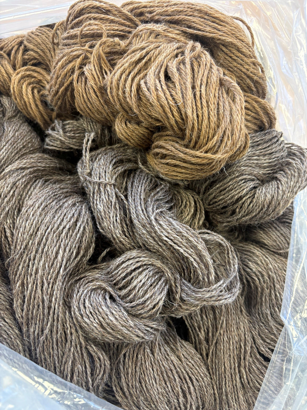 Mixed Undyed British Yarn Hanks (6kg)