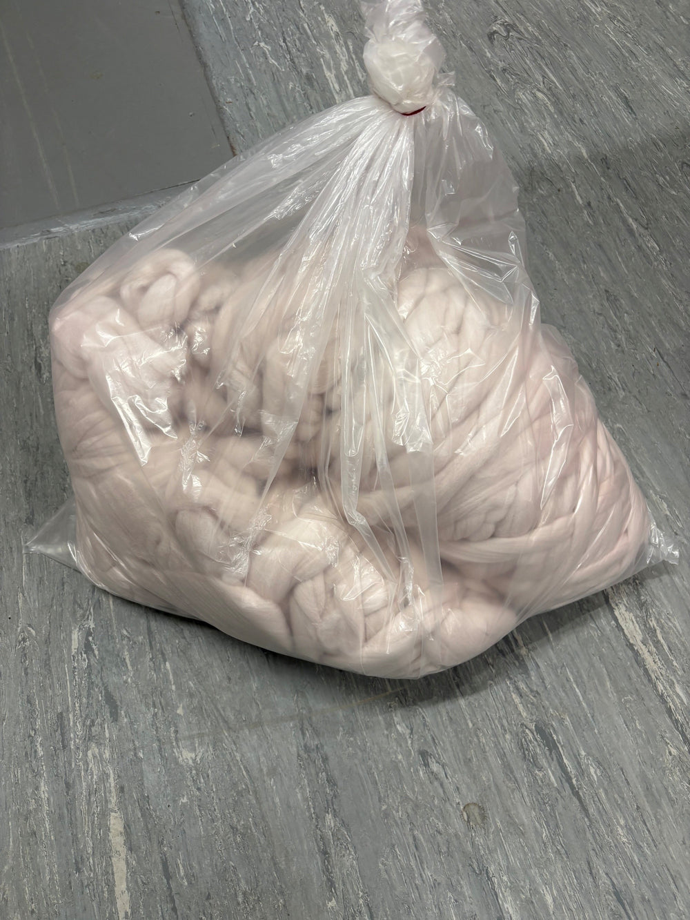 100% Dyed Superfine Merino Cream/Pink (5kg)