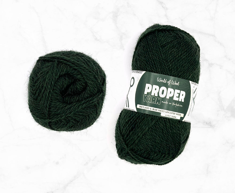 By Eck Green Proper 4 Ply Yarn