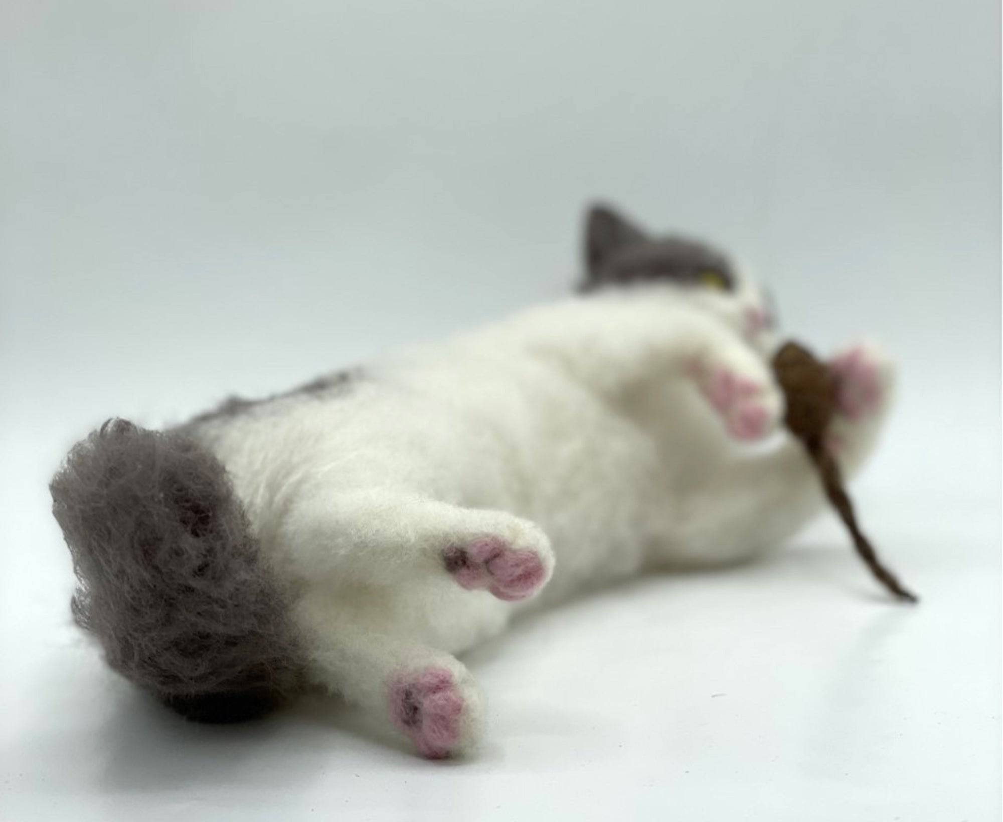 Kitty The Kitten | Artisan Needle Felting Kit - World of Wool